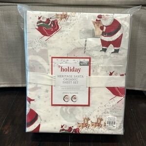Heritage Santa Organic Sheet Set (Queen) & 2 Standard Pillowcases